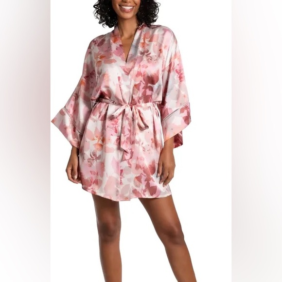 Marion Print Ladder Trim Satin Robe - Picture 9 of 10